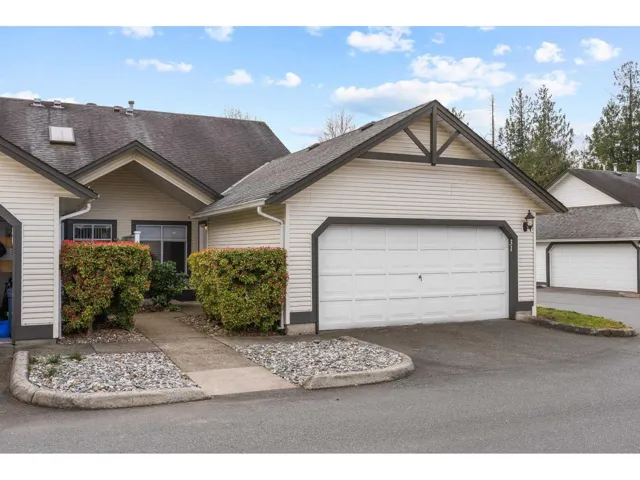 31 19649 53 AVENUE, Langley, British Columbia V3A8C5