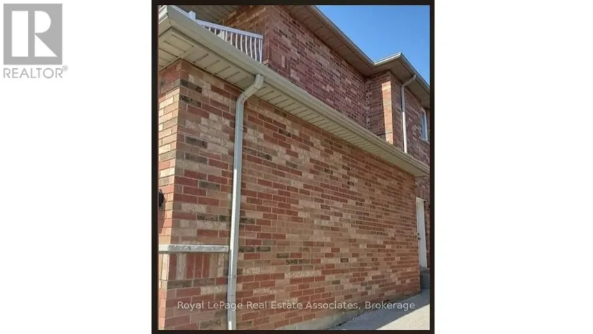 ONE ROOM - 373 ARROWSMITH DRIVE, Mississauga (Meadowvale Village), Ontario L5W1V3