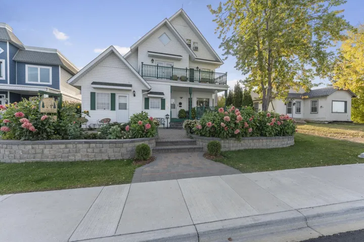 607 Lakeshore Drive, Cold Lake, Alberta T9M1B1