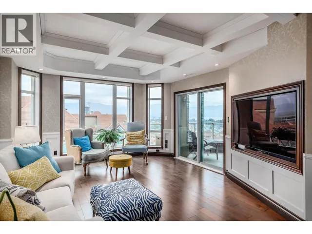 1128 Sunset Drive Unit# 1702, Kelowna, British Columbia V1Y9W7