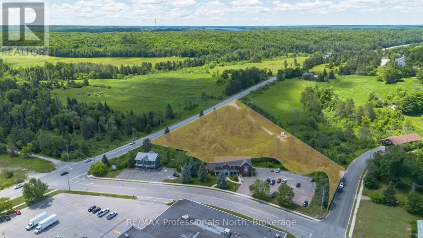 551 MUSKOKA 118 ROAD W, Bracebridge (Monck (Bracebridge)), Ontario P1L1Y1
