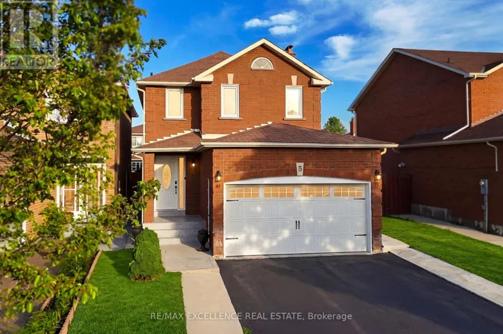 5 TULIP DRIVE, Brampton (Fletcher's Creek South), Ontario L6Y3T1