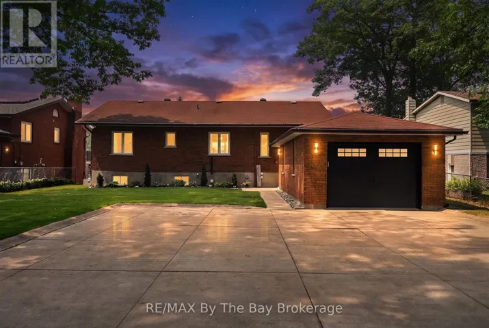 1434 RIVER ROAD W, Wasaga Beach, Ontario L9Z2W5