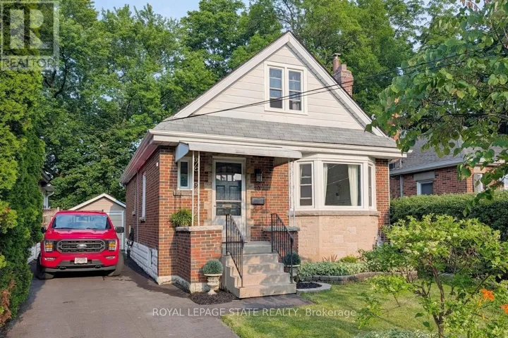 10 DORSET PLACE, Hamilton (Westdale), Ontario L8S3T6