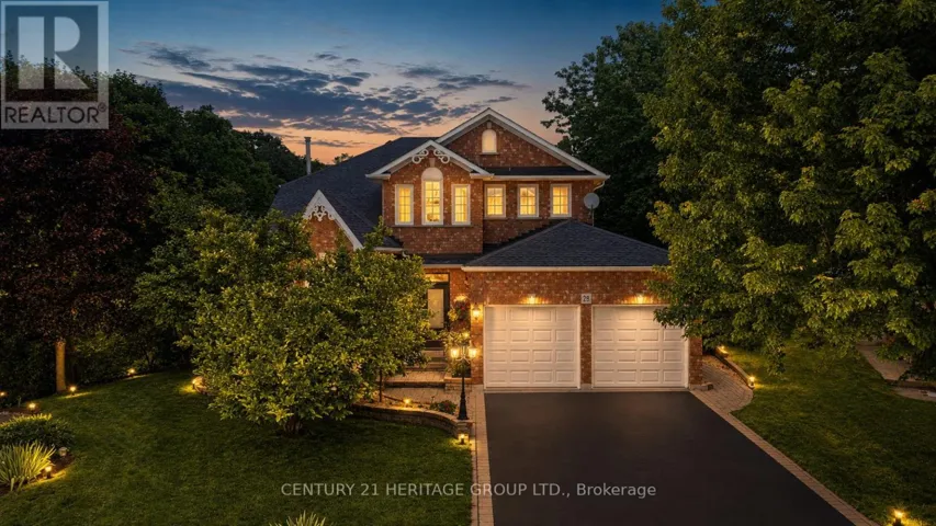 28 TAYWOOD COURT, Hamilton (Dundas), Ontario L9H7A2