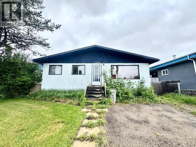 5536 47A Street, Whitecourt, Alberta T7S1B2