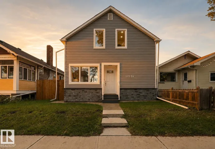11536 95A ST NW, Edmonton, Alberta T5G1P5