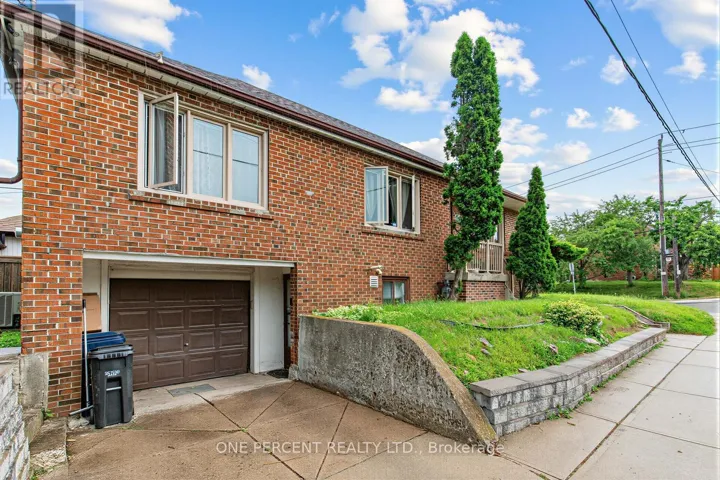 107 LONBOROUGH AVENUE, Toronto (Beechborough-Greenbrook), Ontario M6M1X9