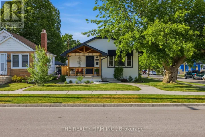 8 BRISCOE STREET W, London South (South E), Ontario N6J1L8