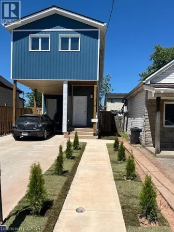 85 ALBANY Avenue, Hamilton, Ontario L8H2H4