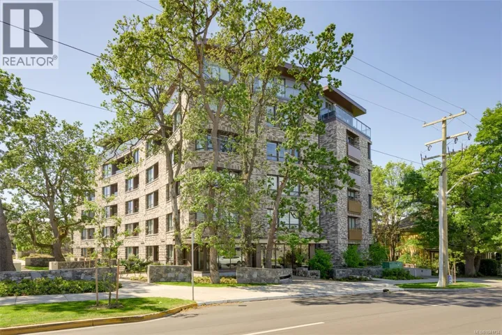 211 1201 Fort St, Victoria, British Columbia V8V0G1
