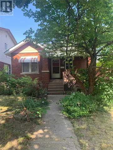 1184 JANETTE AVENUE, Windsor, Ontario N9A5A7