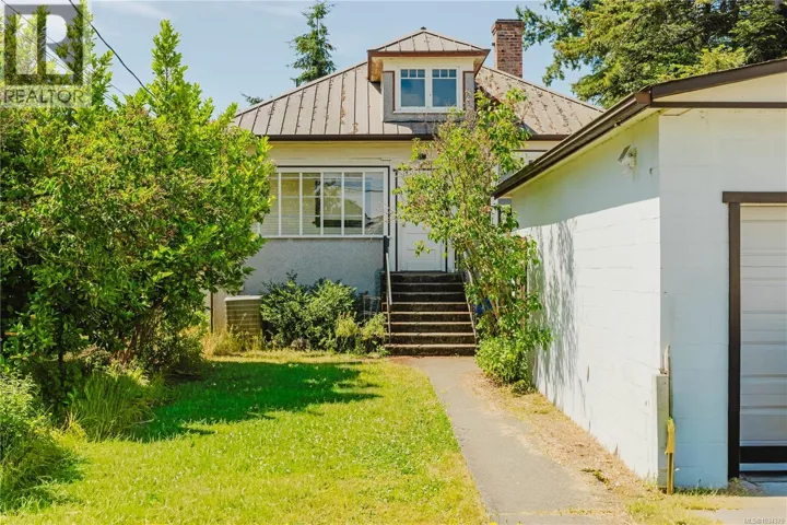 95 Sims Ave, Saanich, British Columbia V8Z1J9