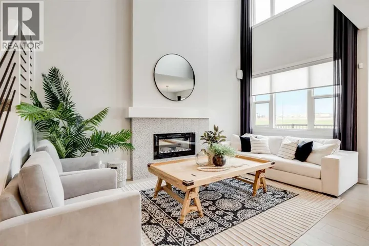 102 Rochester Crescent NW, Calgary, Alberta T3L0J6