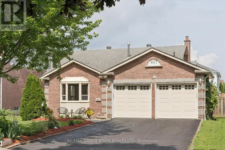 807 RED MAPLE COURT, Whitby (Williamsburg), Ontario L1N7V7