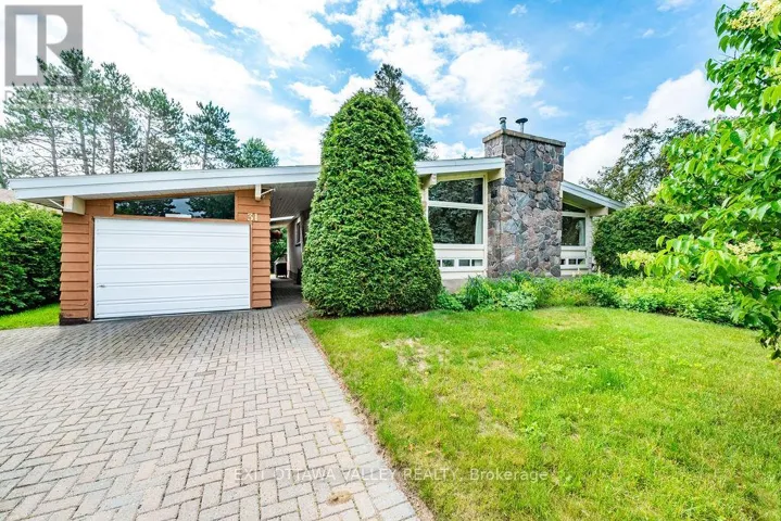 31 CLAREMOUNT ROAD, Deep River, Ontario K0J1P0