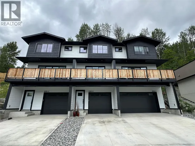 932-2 Redstone Drive, Rossland, British Columbia V0G1Y0