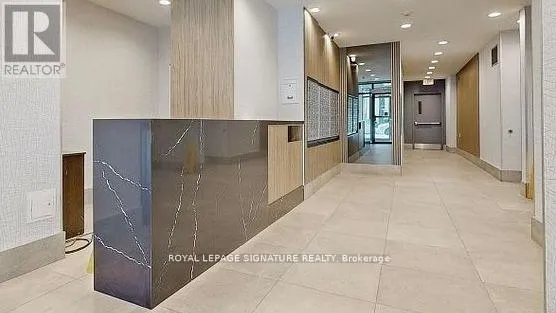 207 - 140 BATHURST STREET, Toronto (Niagara), Ontario M5V3N8