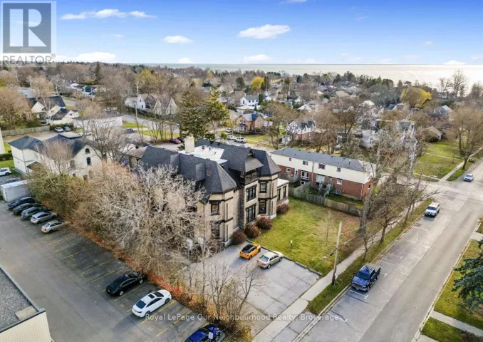 6 - 202 GREEN STREET, Cobourg, Ontario K9A3W7