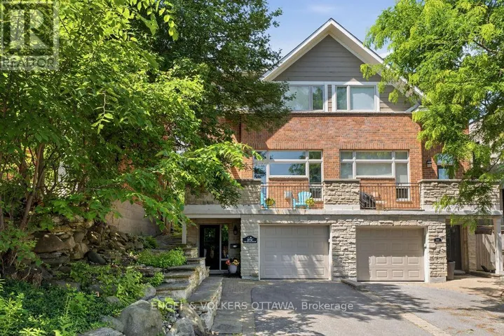 270 ROYAL AVENUE, Ottawa, Ontario K2A1T5