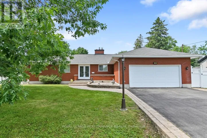 23 ELMA STREET, Ottawa, Ontario K1T3W8