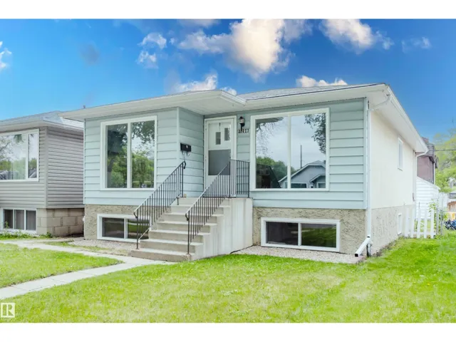 11208 69 ST NW, Edmonton, Alberta T5B1R5