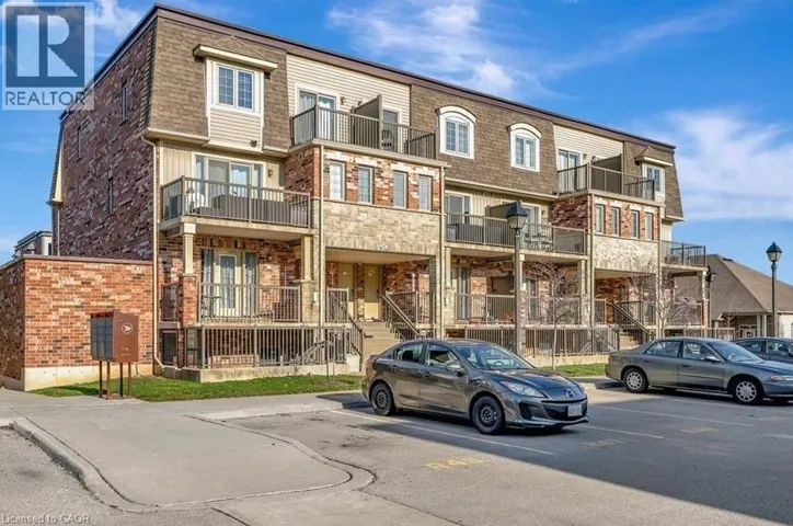 236 RACHEL Crescent Unit# E, Kitchener, Ontario N2R0E1