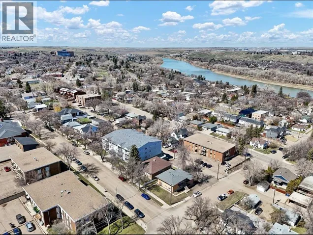 304, 252 4 Street SE, Medicine Hat, Alberta T1A0K1