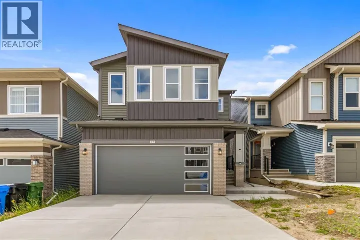 47 Carringvue Passage NW, Calgary, Alberta T3P2G4
