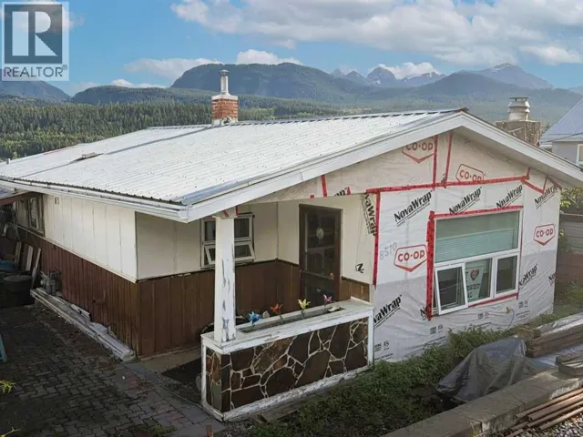 8510 21 Avenue, Coleman, Alberta T0K0M0