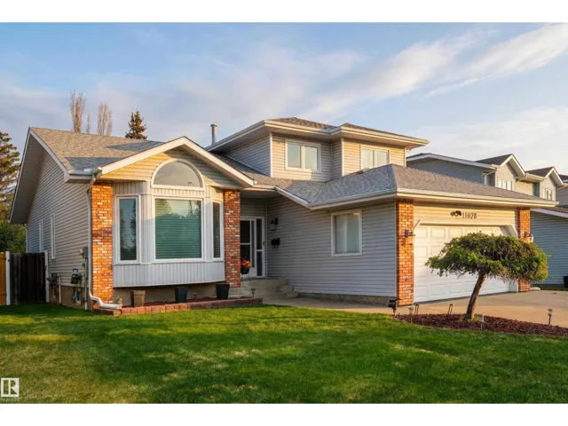 11028 11 AV NW, Edmonton, Alberta T6J6M9