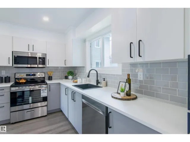 #33 15710 BEAUMARIS RD NW, Edmonton, Alberta T5X5E2