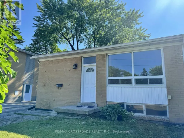 LOWER - 21 DAVIS ROAD, Aurora (Aurora Highlands), Ontario L4G2B4