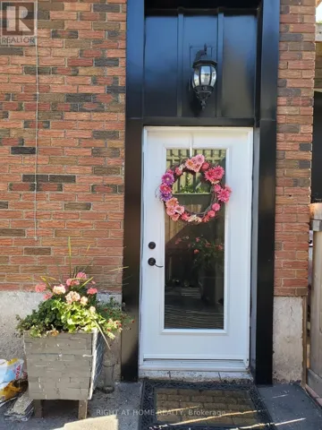 214 KENT STREET, Whitby (Downtown Whitby), Ontario L1N4Y3