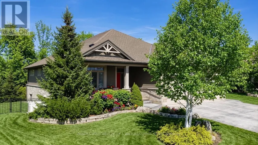 46 ERIN PLACE, Lambton Shores (Grand Bend), Ontario N0M1T0