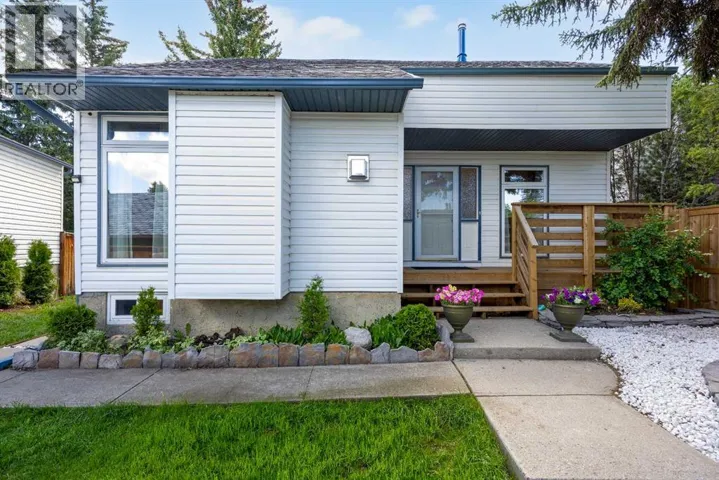151 Ranchview Place NW, Calgary, Alberta T3G1H7