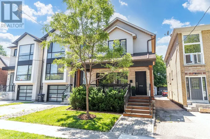 22 FOURTH STREET, Toronto (New Toronto), Ontario M8V2Y3