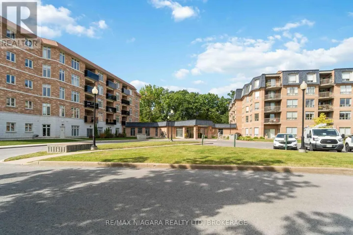 132 - 8111 FOREST GLEN DRIVE, Niagara Falls (Mt. Carmel), Ontario L2H2Y7