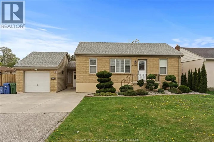 2563 MELDRUM, Windsor, Ontario N8W4E9