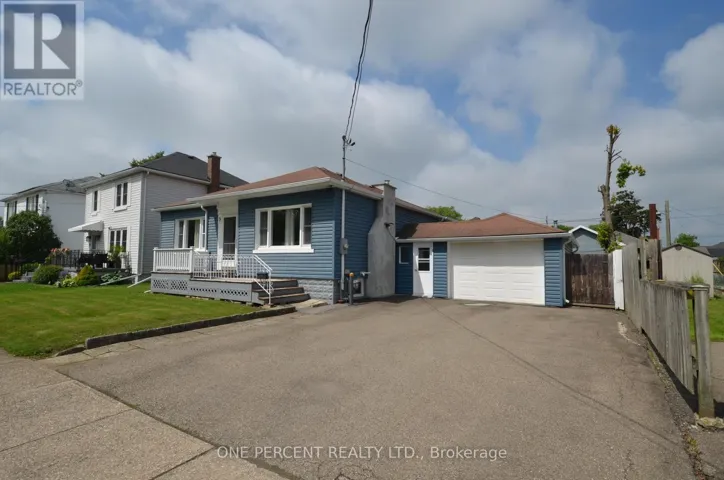 9 LYONS AVENUE, Welland (Lincoln/Crowland), Ontario L3B1L8