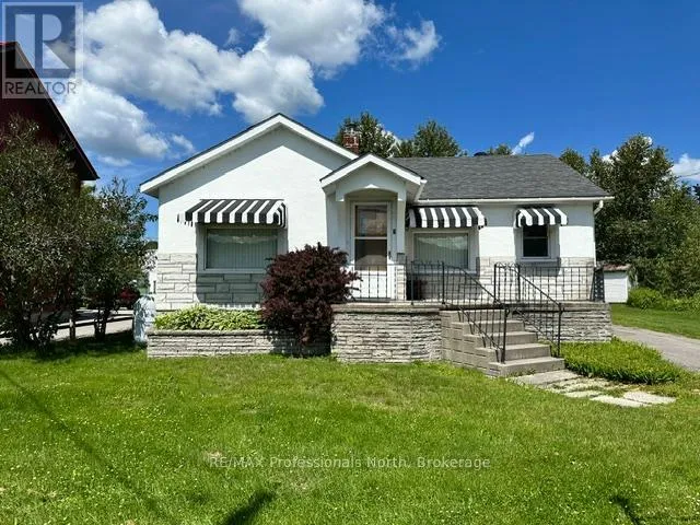 7 INVERGORDON AVENUE, Minden Hills (Minden), Ontario K0M2K0