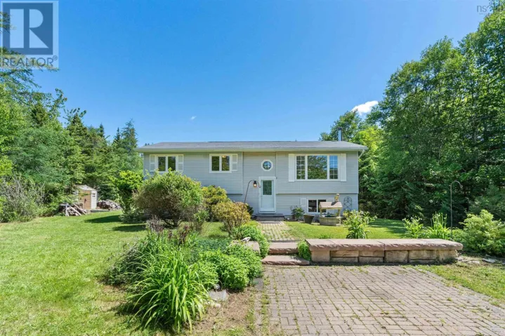 5 Orion Drive, Eastern Passage, Nova Scotia B3G1J8