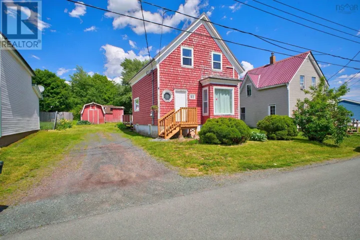 62 Chapel Street, Springhill, Nova Scotia B0M1X0