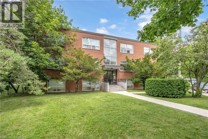 57 MERICOURT Road Unit# 302, Hamilton, Ontario L8S2N5