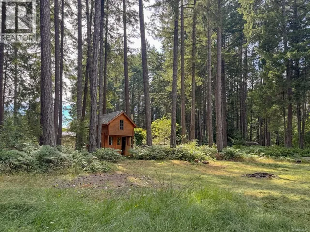 854 Buttercup Rd, Gabriola Island, British Columbia V0R1X5