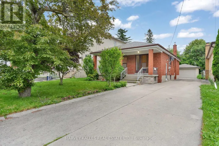 61 ABITIBI AVENUE, Toronto (Newtonbrook East), Ontario M2M2V3