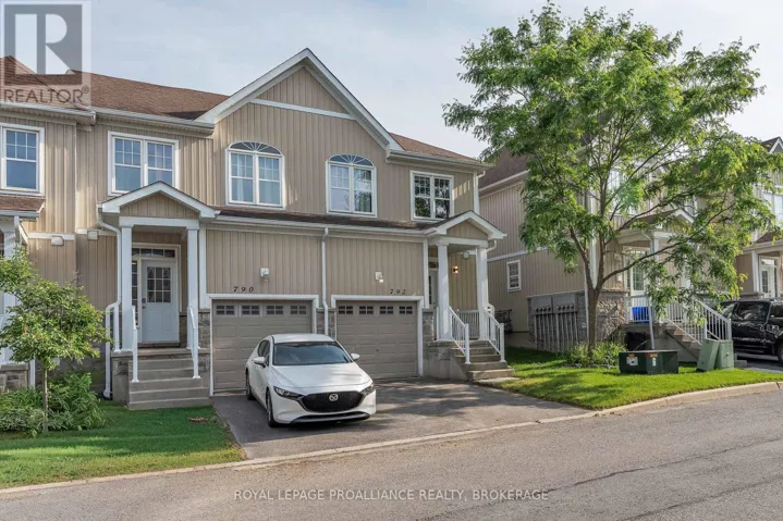 792 NEWMARKET LANE, Kingston (Rideau), Ontario K7K6K7