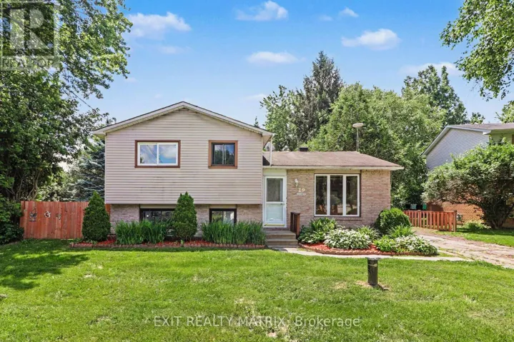 29 LOUISE CRESCENT, Russell, Ontario K0A1W0