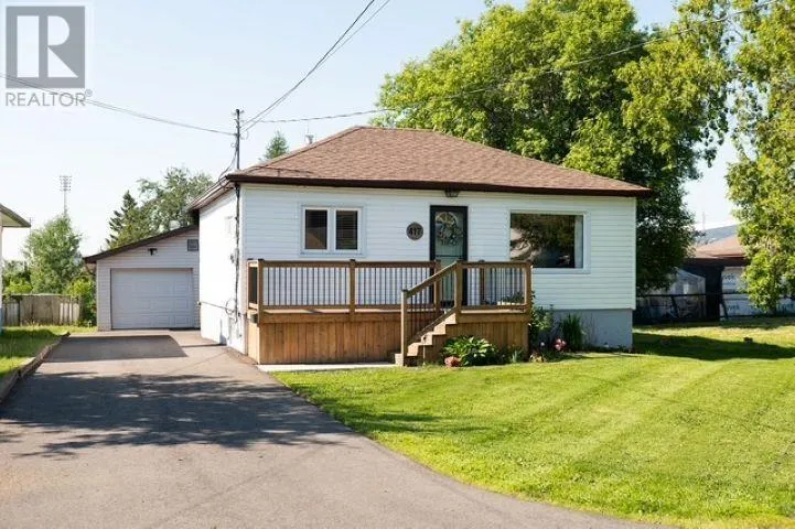417 Hester Street, Thunder Bay, Ontario P7B2L1