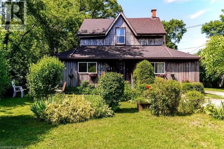 382 BEACH Boulevard, Hamilton, Ontario L8H6W7